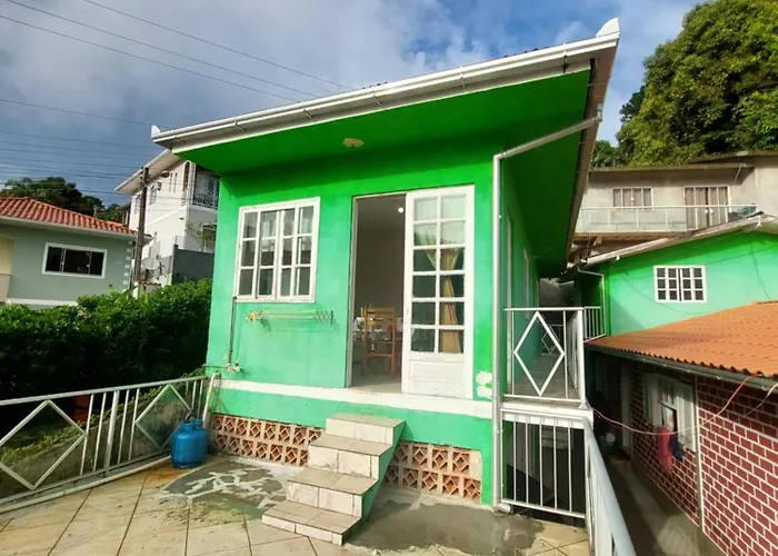 Casa Em Ganchos